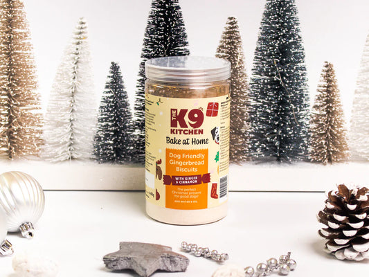 gingerbread biscuits for dogs (christmas edition)